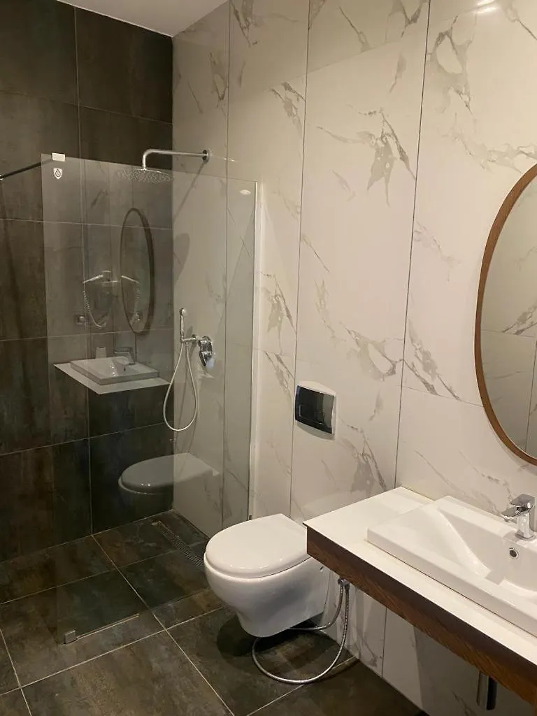 Hotel Vila Aleksander 1 Shijak