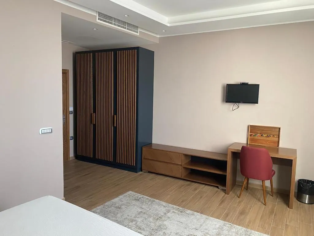 Hotel Vila Aleksander 1 Shijak